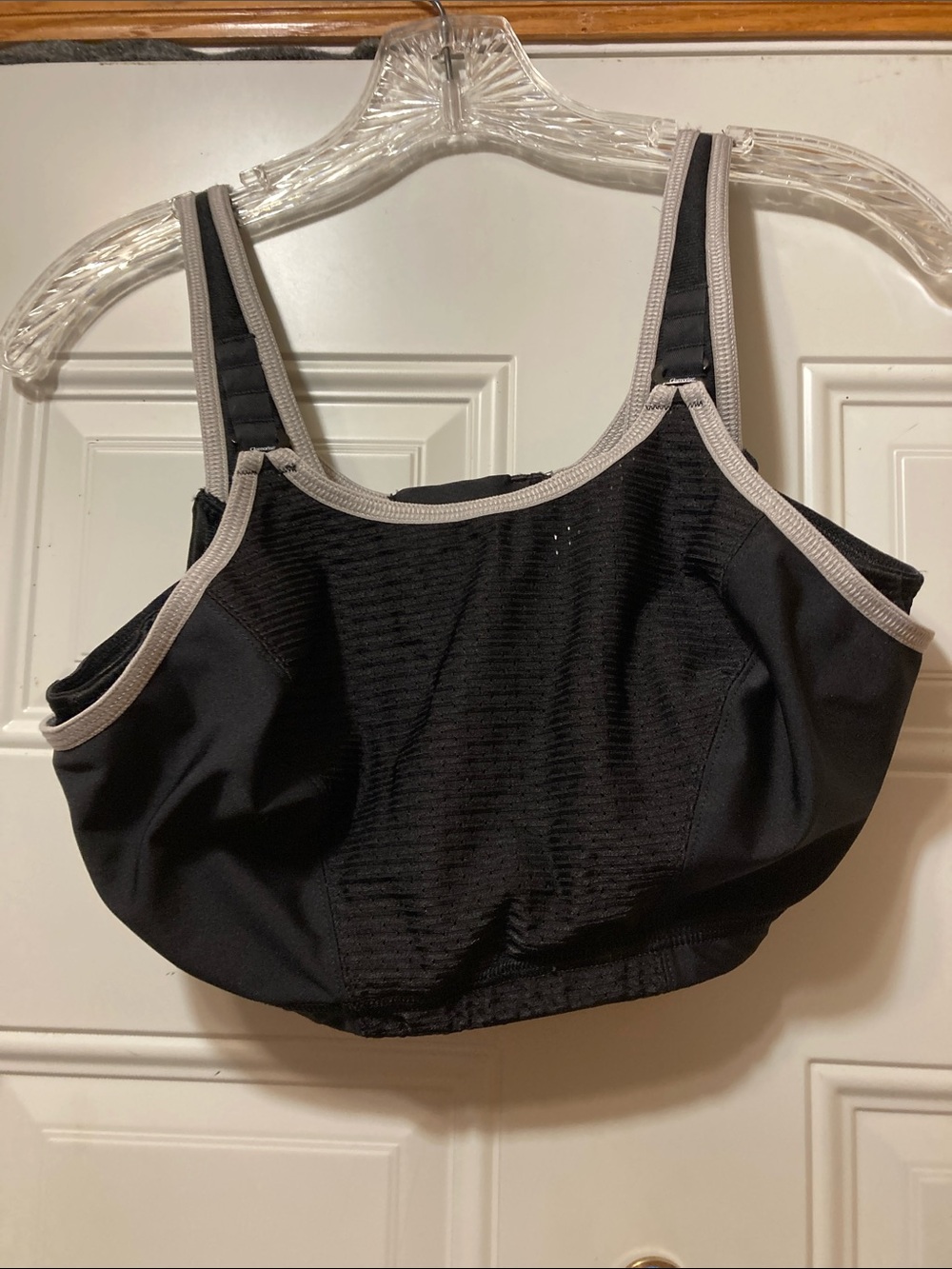 Glamorise Black Wireless Sports Bra with Contrast Trim 36DD